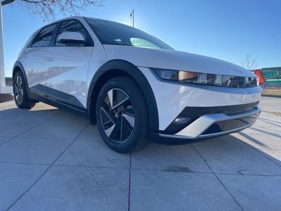 2026 Hyundai IONIQ 5 — photo 8 view