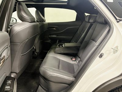 2025 Toyota Crown - Photo 6