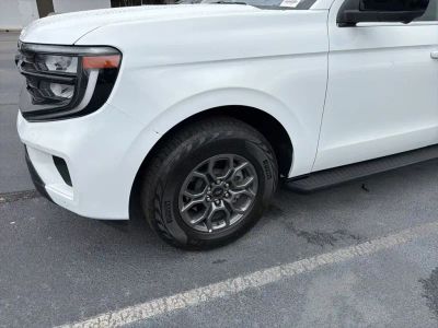 2025 Ford Expedition Max - Photo 2