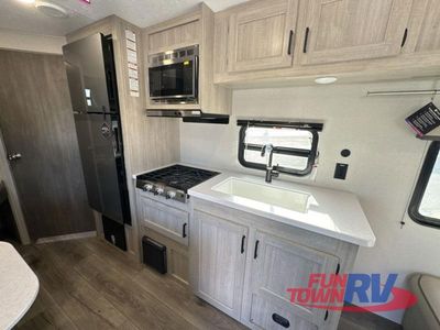 2026 Coachmen RV Catalina Summit Series 8 - Photo 19