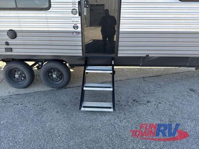 2026 Coachmen RV Catalina Summit Series 8 - Photo 11