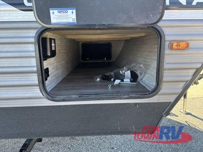 2026 Coachmen RV Catalina Summit Series 8 - Photo 13