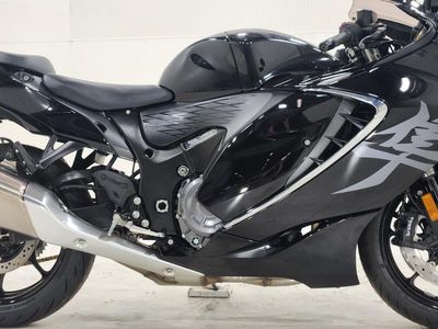 2025 Suzuki Hayabusa - Photo 9