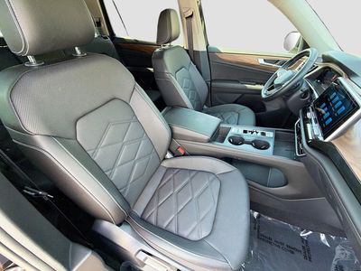 2026 Volkswagen Atlas - Photo 13