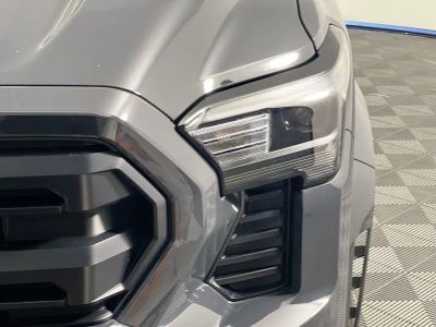 2025 Toyota Tacoma 4WD — photo 9 view