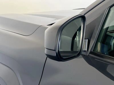 2025 Toyota Tacoma 4WD — photo 10 view