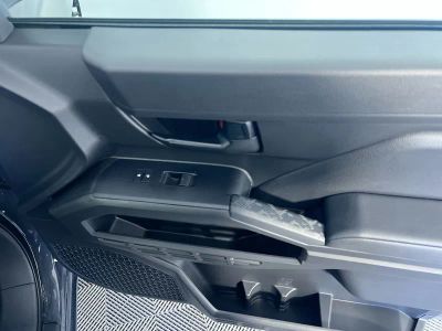 2025 Toyota Tacoma 4WD — photo 29 view