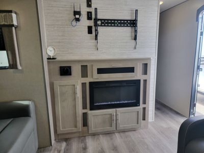 2023 Coachmen Catalina Legacy - Photo 17
