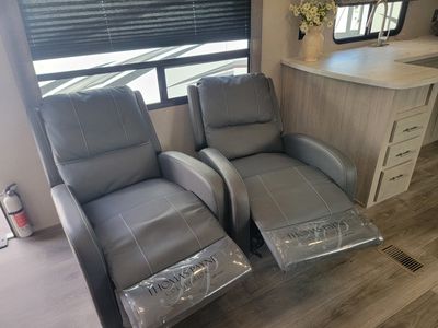 2023 Coachmen Catalina Legacy - Photo 16