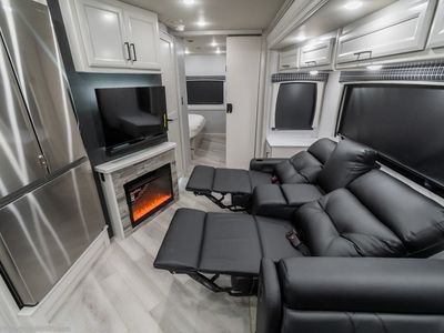2026 Holiday Rambler Vacationer - Photo 13