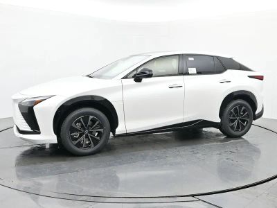 2026 Lexus RZ - Photo 2