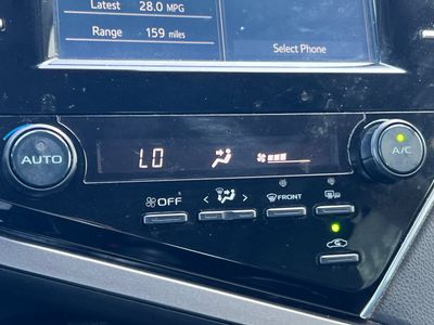 2018 Toyota Camry - Photo 20
