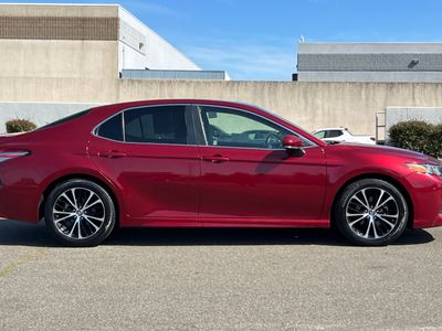 2018 Toyota Camry - Photo 6
