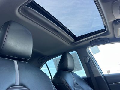 2018 Toyota Camry - Photo 16