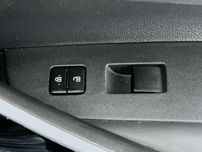 2022 Toyota Corolla - Photo 28