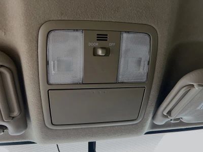 2012 Toyota RAV4 — photo 17 view