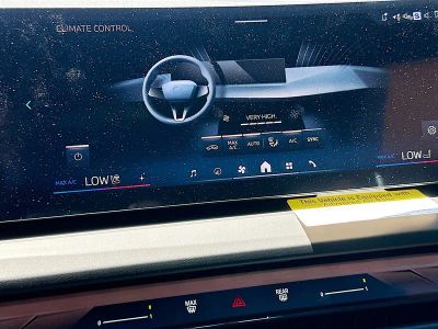 2026 BMW X3 — photo 13 view