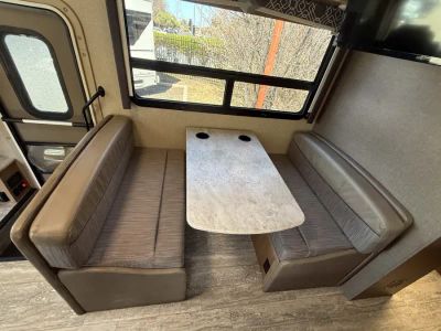 2019 Thor Motor Coach HURRICANE - Photo 5