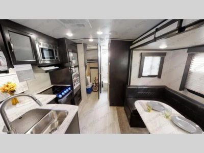 2019 Coachmen RV Spirit Ultra Lite — front three-quarter view
