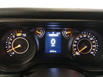 2025 Jeep Wrangler — photo 14 view