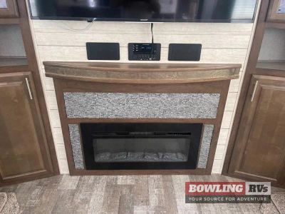 2020 Rockwood Ultra Lite 2898KS — photo 24 view