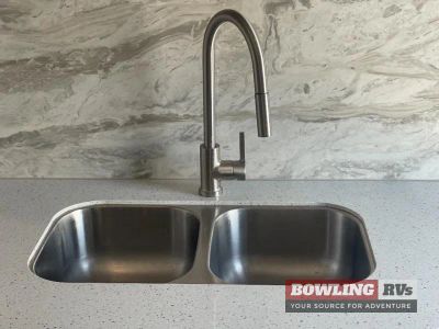 2020 Rockwood Ultra Lite 2898KS — photo 14 view