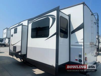 2020 Rockwood Ultra Lite 2898KS — engine compartment view