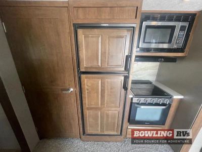 2020 Rockwood Ultra Lite 2898KS — photo 15 view