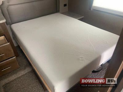 2020 Rockwood Ultra Lite 2898KS — photo 30 view