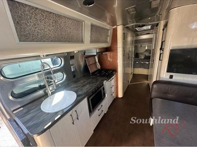 2017 Airstream International Serenity - Photo 11