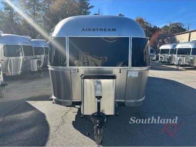 2017 Airstream International Serenity - Photo 2