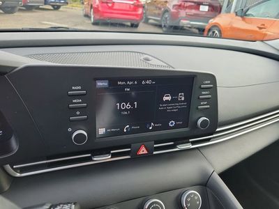 2025 Hyundai Elantra - Photo 19