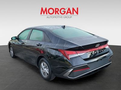 2025 Hyundai Elantra - Photo 3