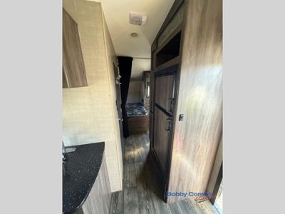 2019 Pacific Coachworks Sandsport - Photo 17