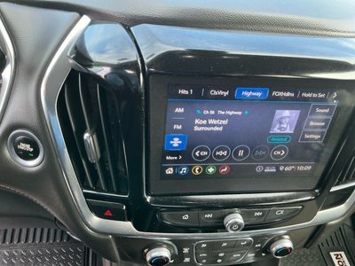 2021 Chevrolet Traverse — photo 11 view