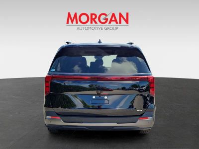 2026 Kia Carnival Hybrid — detail view