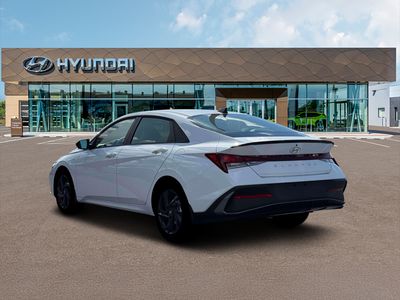 2026 Hyundai Elantra - Photo 5