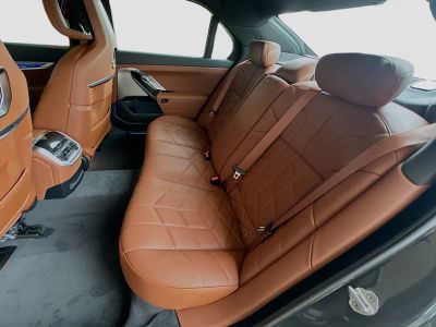 2026 BMW 7 Series — photo 21 view