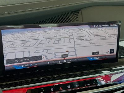 2026 BMW 7 Series — photo 11 view