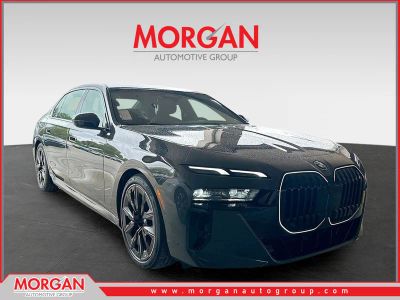 2026 BMW 7 Series 750e xDrive in Gray — front three-quarter view