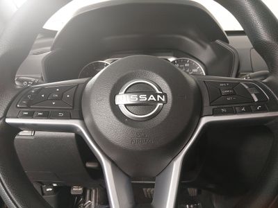 2025 Nissan Altima — photo 12 view