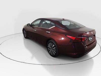2025 Nissan Altima — detail view