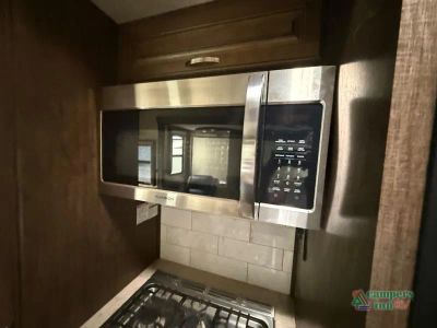 2018 Grand Design Solitude — photo 12 view