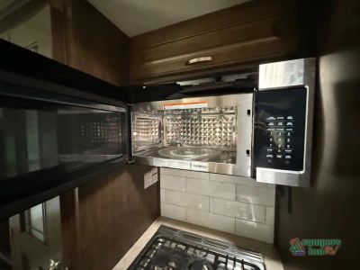2018 Grand Design Solitude — photo 13 view