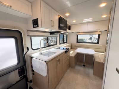 2026 Thor Motor Coach CHATEAU - Photo 7