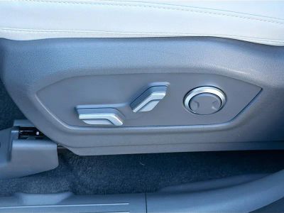 2026 Hyundai SANTA FE HYBRID — photo 24 view