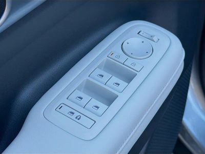 2026 Hyundai SANTA FE HYBRID — photo 23 view