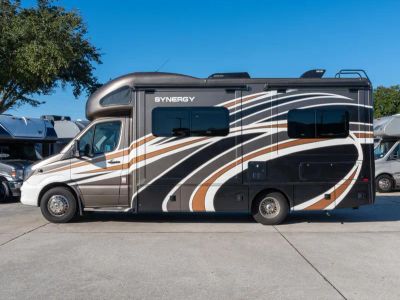 2017 Thor Motor Coach SYNERGY - Photo 19