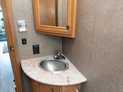 2017 Thor Motor Coach SYNERGY - Photo 18
