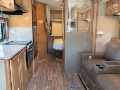 2017 Thor Motor Coach SYNERGY - Photo 6